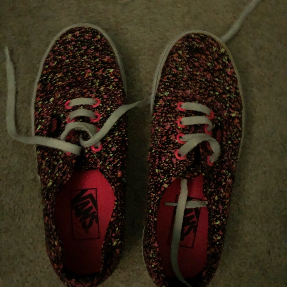 Vans - Picture 5 of 5